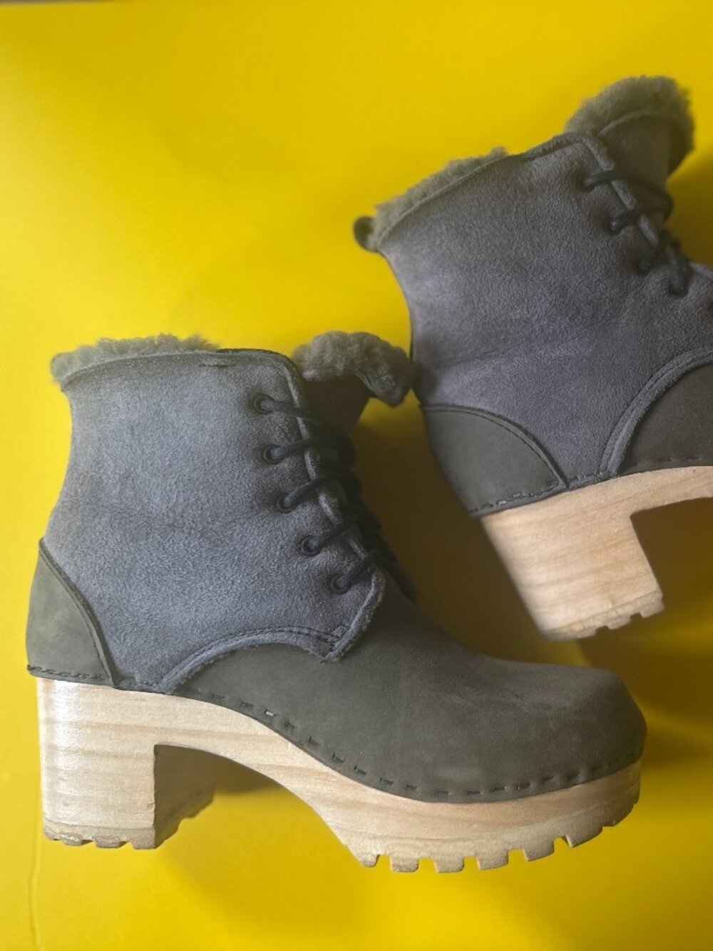 Sven Swedish Shearling-Lined Clog Boots | Olive & Gray Suede | size 37